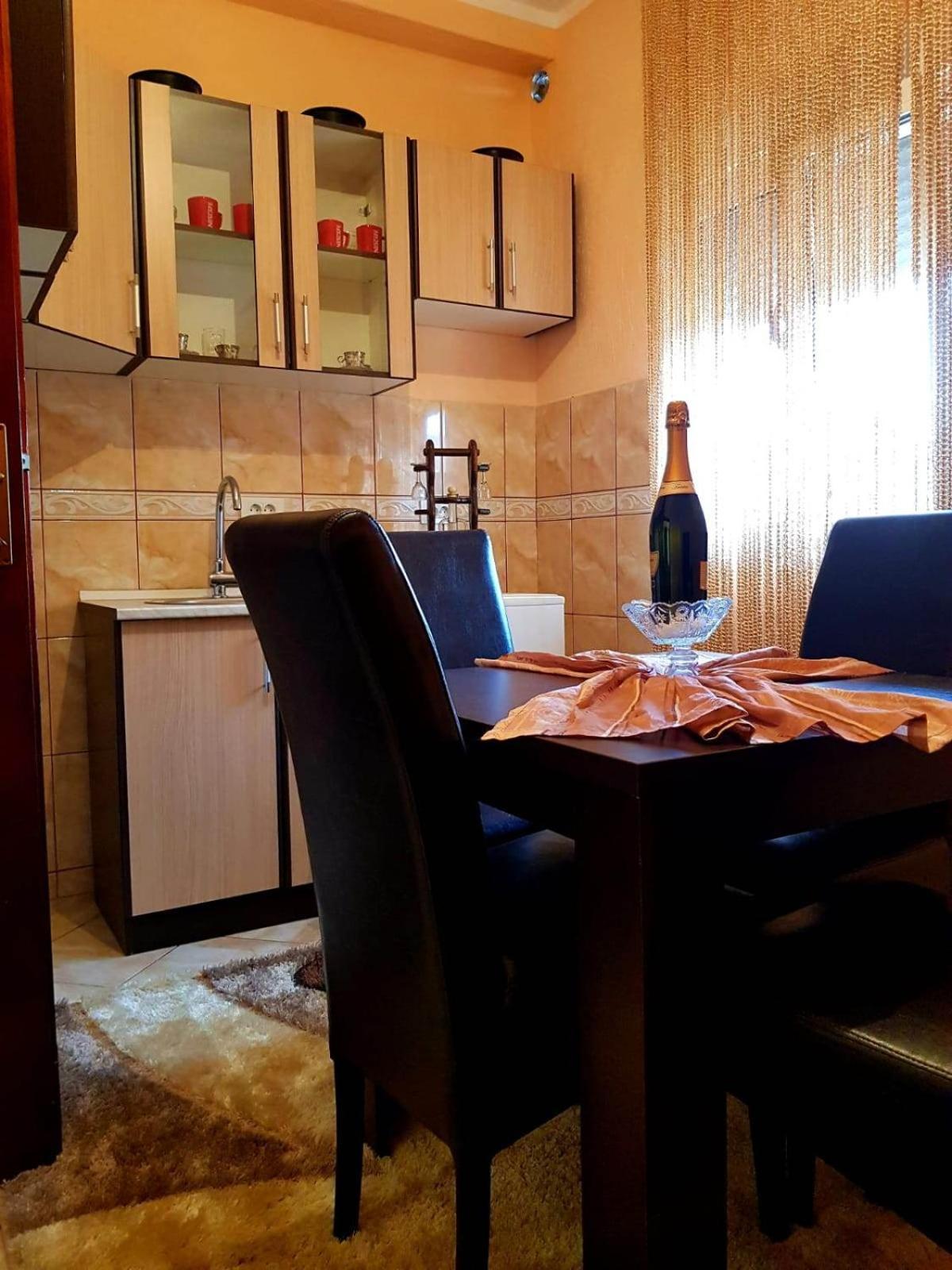 Apollon Home Apartments Bar Buitenkant foto